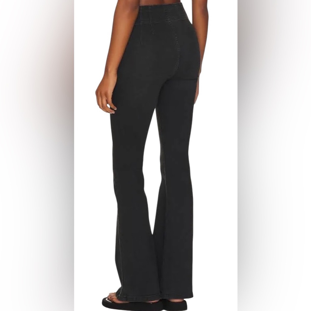 We the free, flare high rise jeans, Black, Onyx,Stretch denim, flared, Size 29 - Picture 8 of 9